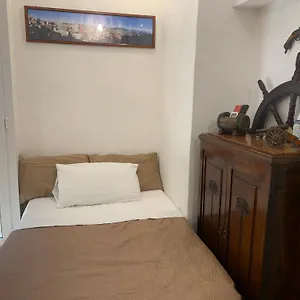 https://la-tana-dei-pirati.hotels-amalfi.com